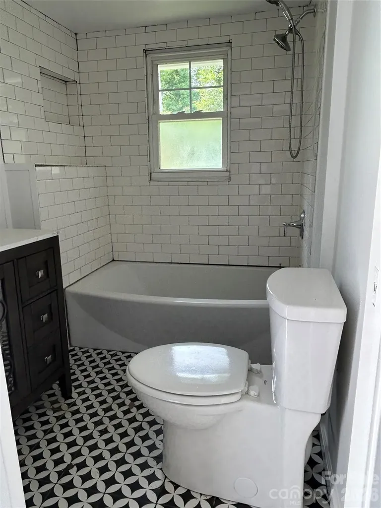 12 Penley Avenue Asheville NC 28804