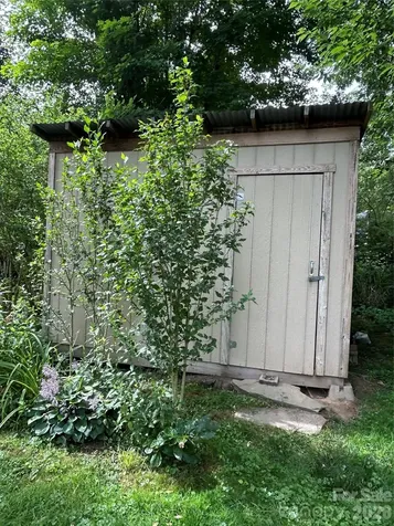 12 Penley Avenue Asheville NC 28804