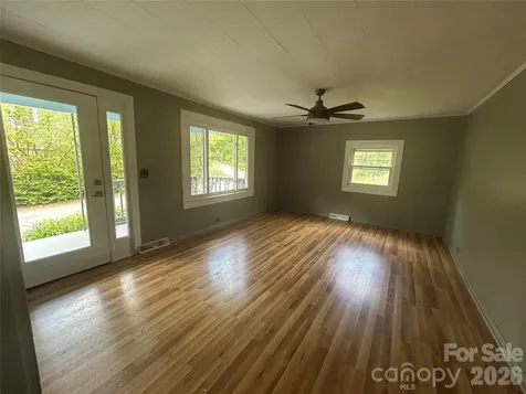 12 Penley Avenue Asheville NC 28804