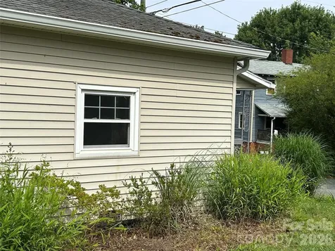 12 Penley Avenue Asheville NC 28804