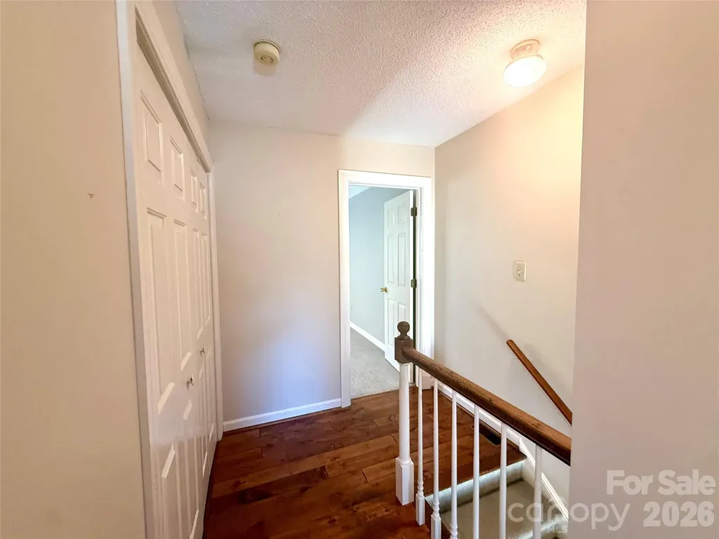 2705 North Center Street NW Hickory NC 28601