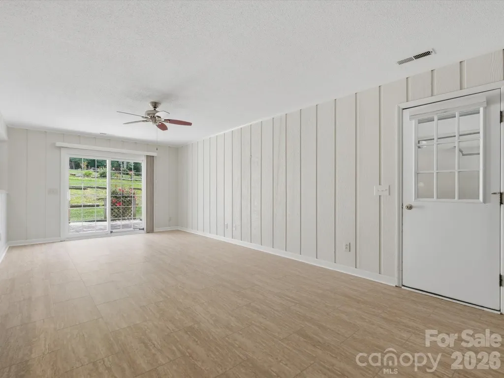 1020 Longreen Drive Kernersville NC 27284