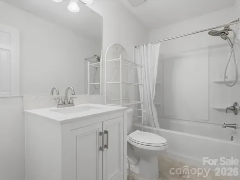 1020 Longreen Drive Kernersville NC 27284