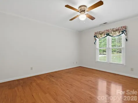 1020 Longreen Drive Kernersville NC 27284