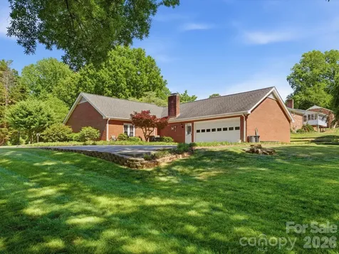 1020 Longreen Drive Kernersville NC 27284
