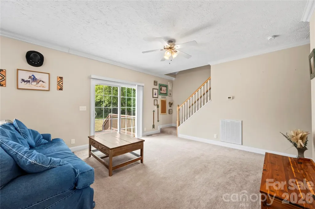 111 Robin Street Hendersonville NC 28739