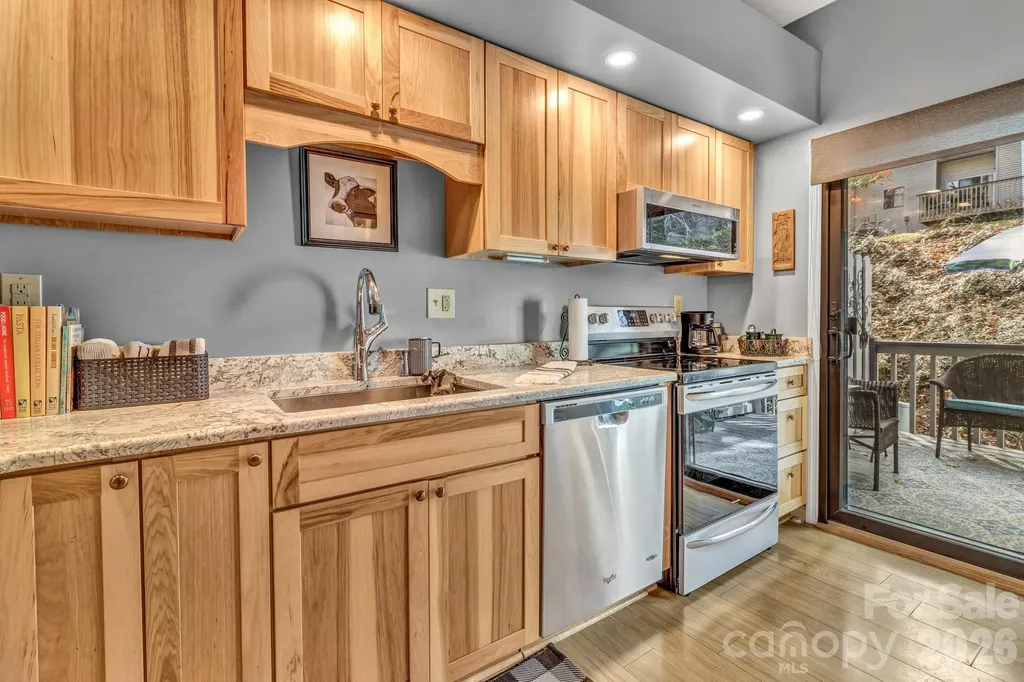 103 Cimarron Drive Asheville NC 28803