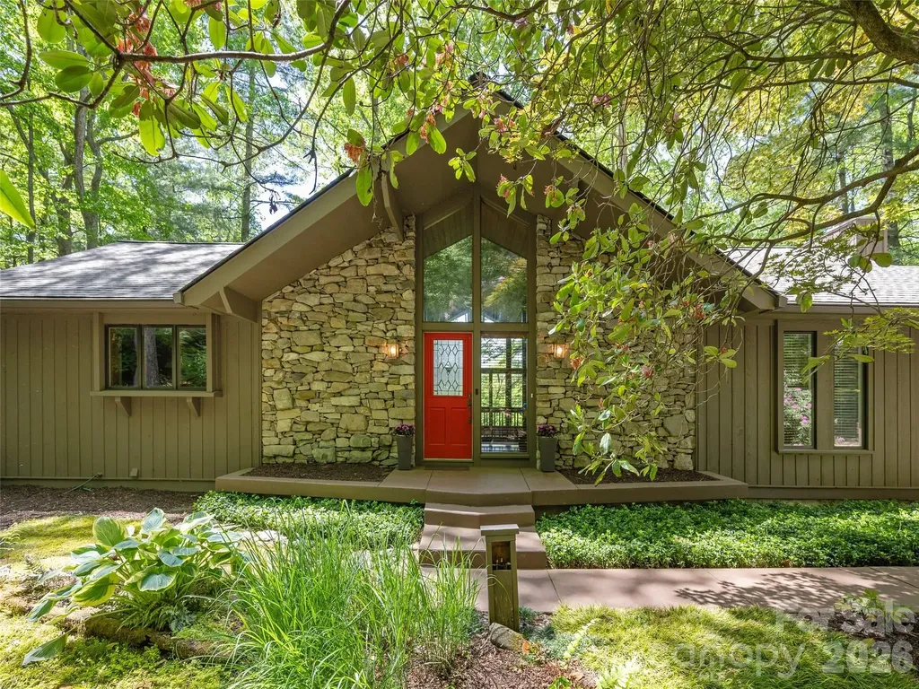 227 Estate Drive Hendersonville NC 28739