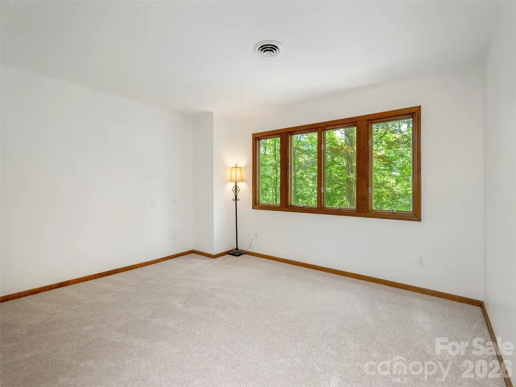 227 Estate Drive Hendersonville NC 28739