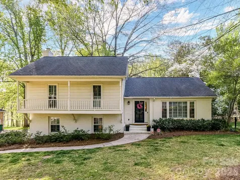 3719 Huckleberry Road Charlotte NC 28210