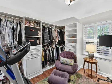 3719 Huckleberry Road Charlotte NC 28210