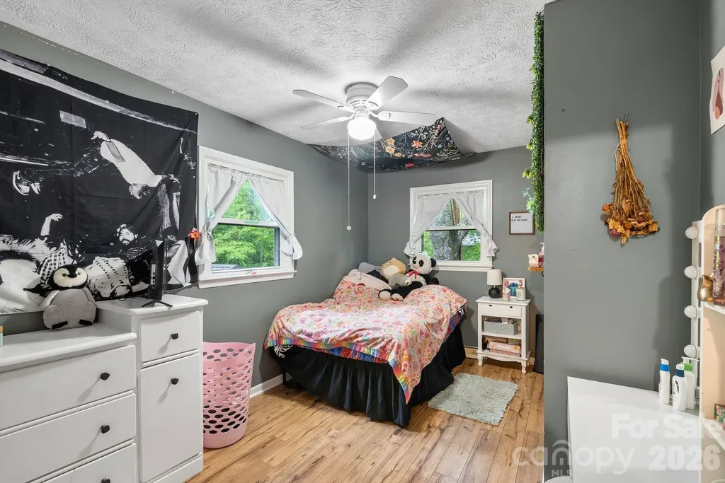 105 7th Street Black Mountain NC 28711