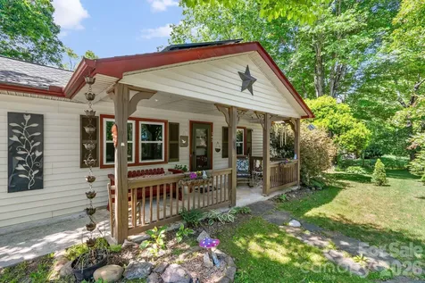 105 7th Street Black Mountain NC 28711