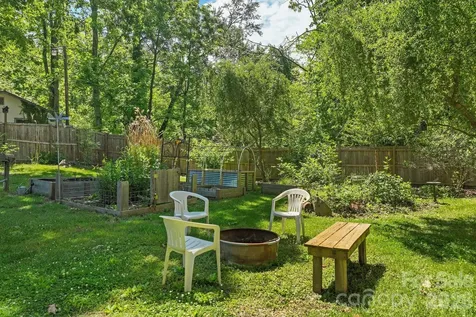 105 7th Street Black Mountain NC 28711