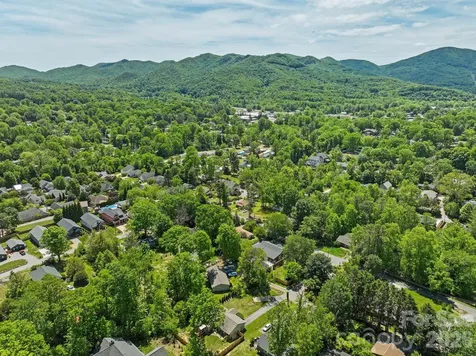 105 7th Street Black Mountain NC 28711