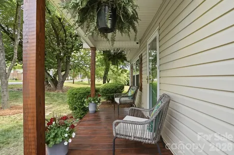 215 W Dallas Road Stanley NC 28164