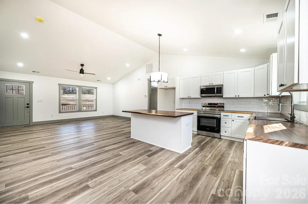 2914 Ivory Place Granite Falls NC 28630