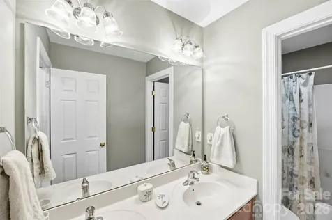 14438 Harvington Drive Huntersville NC 28078