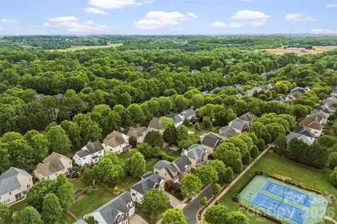 14438 Harvington Drive Huntersville NC 28078