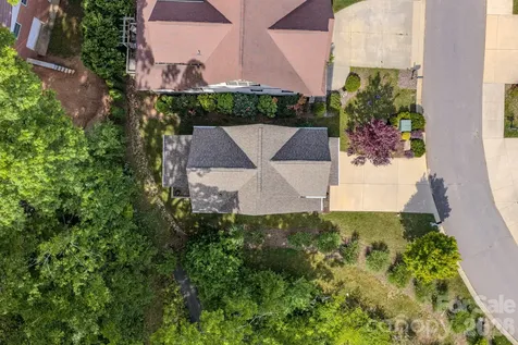 15 Tudor Way Black Mountain NC 28711