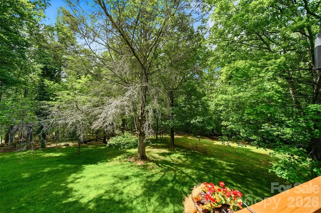 3497 Blue Creek Road Lenoir NC 28645