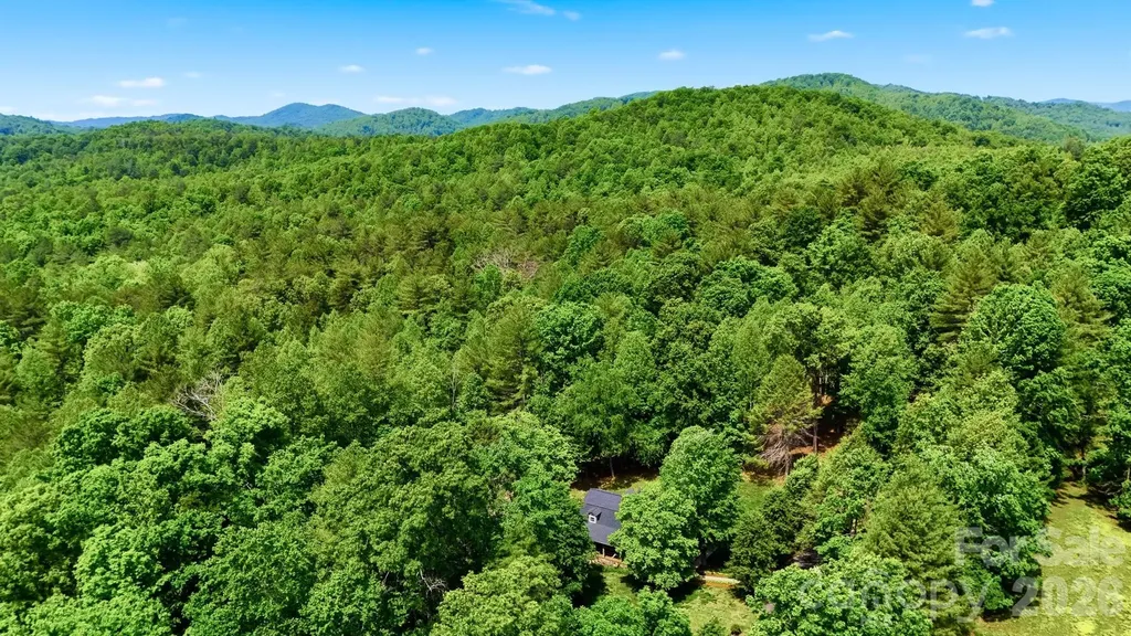 3497 Blue Creek Road Lenoir NC 28645