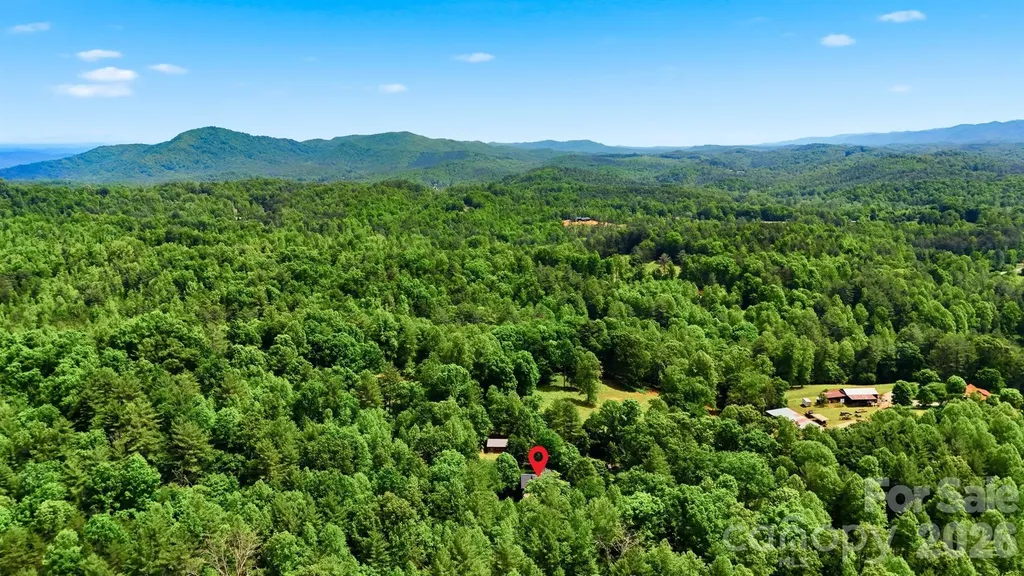 3497 Blue Creek Road Lenoir NC 28645