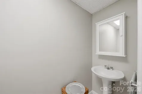 3497 Blue Creek Road Lenoir NC 28645