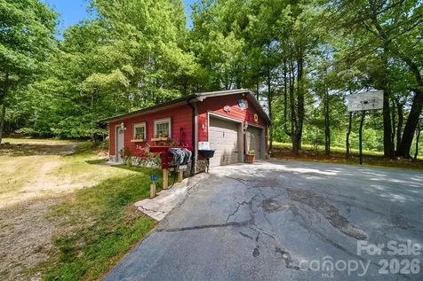 3497 Blue Creek Road Lenoir NC 28645