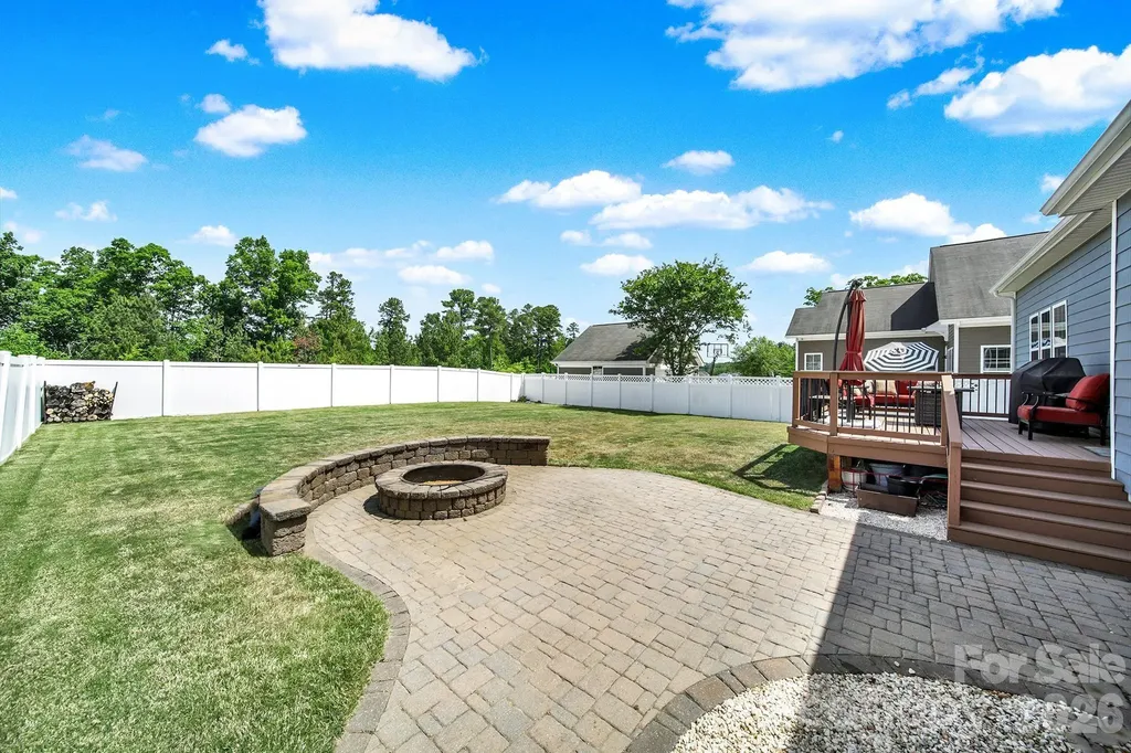 16416 Leavitt Lane Davidson NC 28036