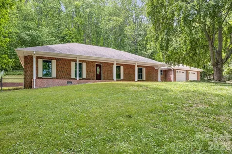 35 Byrd Road Candler NC 28715