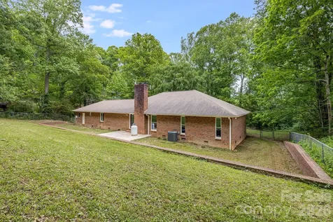 35 Byrd Road Candler NC 28715