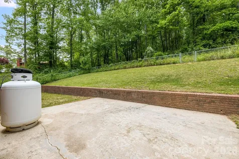 35 Byrd Road Candler NC 28715