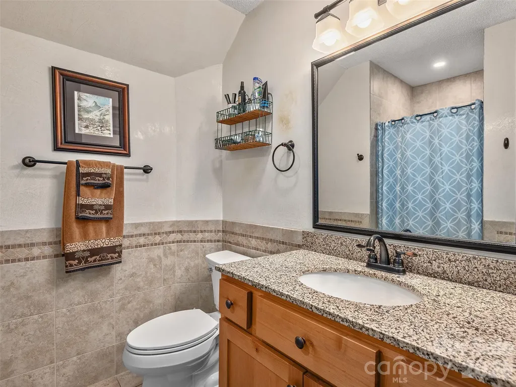 503 Fleetwood Plaza Laurel Park NC 28739