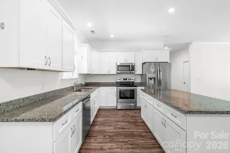 939 Old Stagecoach Road Camden SC 29020