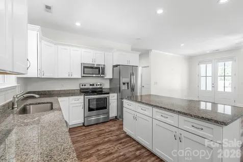 939 Old Stagecoach Road Camden SC 29020