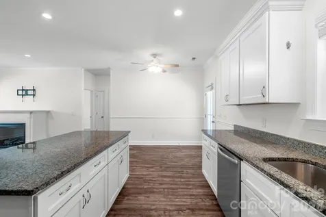 939 Old Stagecoach Road Camden SC 29020
