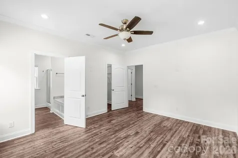 939 Old Stagecoach Road Camden SC 29020
