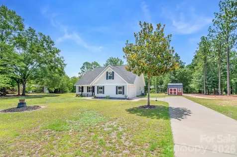 939 Old Stagecoach Road Camden SC 29020