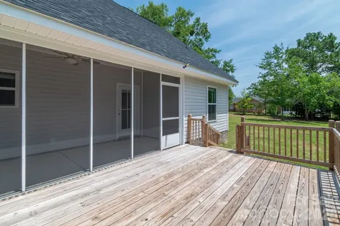 939 Old Stagecoach Road Camden SC 29020