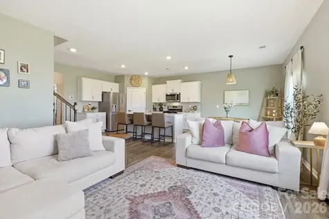 109 Shorthorn Road Fletcher NC 28732