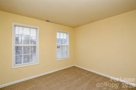 8415 Spirea Court Charlotte NC 28215