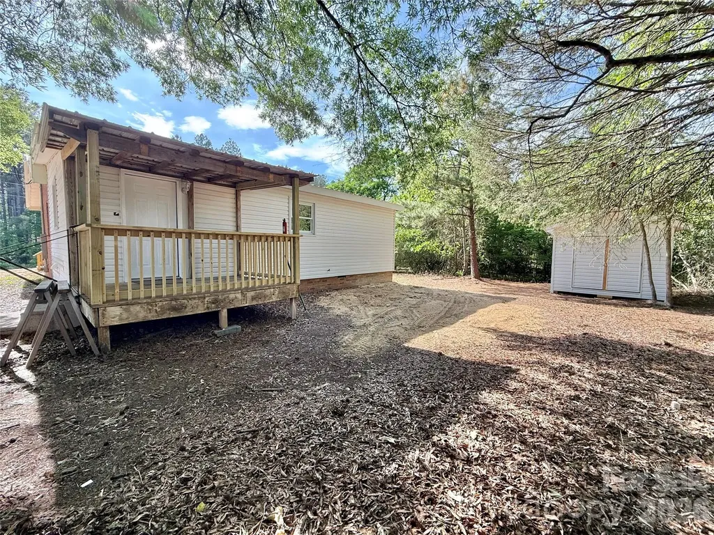 878 Stanback Ferry Road Lilesville NC 28091