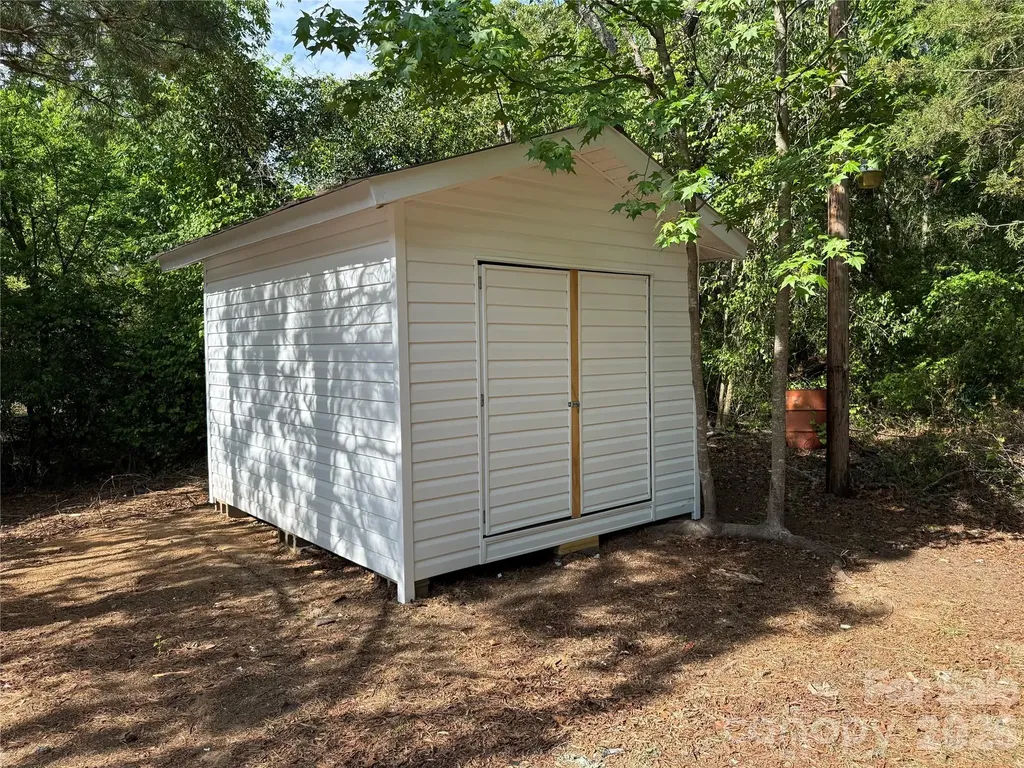 878 Stanback Ferry Road Lilesville NC 28091
