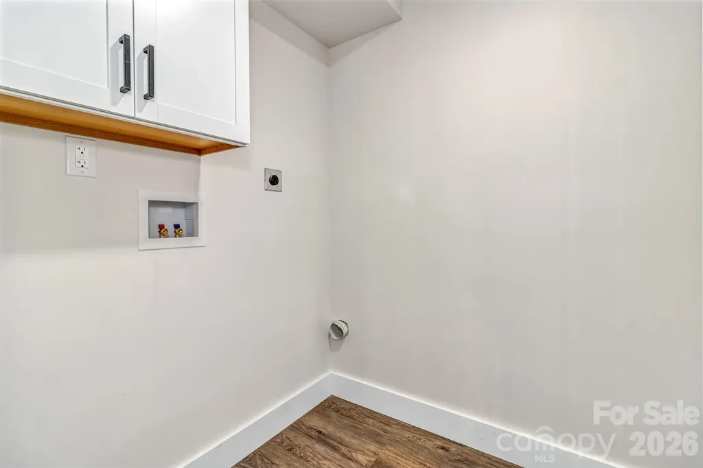 4 Barnes Road Asheville NC 28803