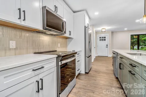 4 Barnes Road Asheville NC 28803