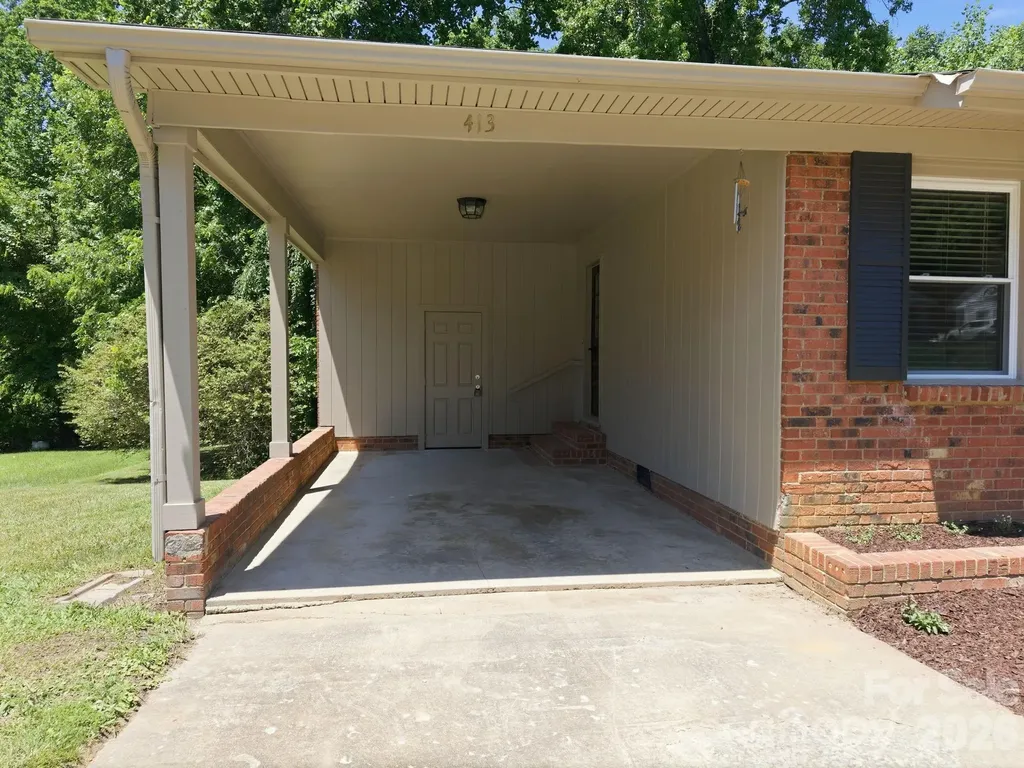 413 E Mclelland Avenue Mooresville NC 28115