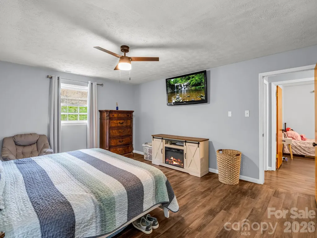 92 Greenwood Acres Drive Mills River NC 28759