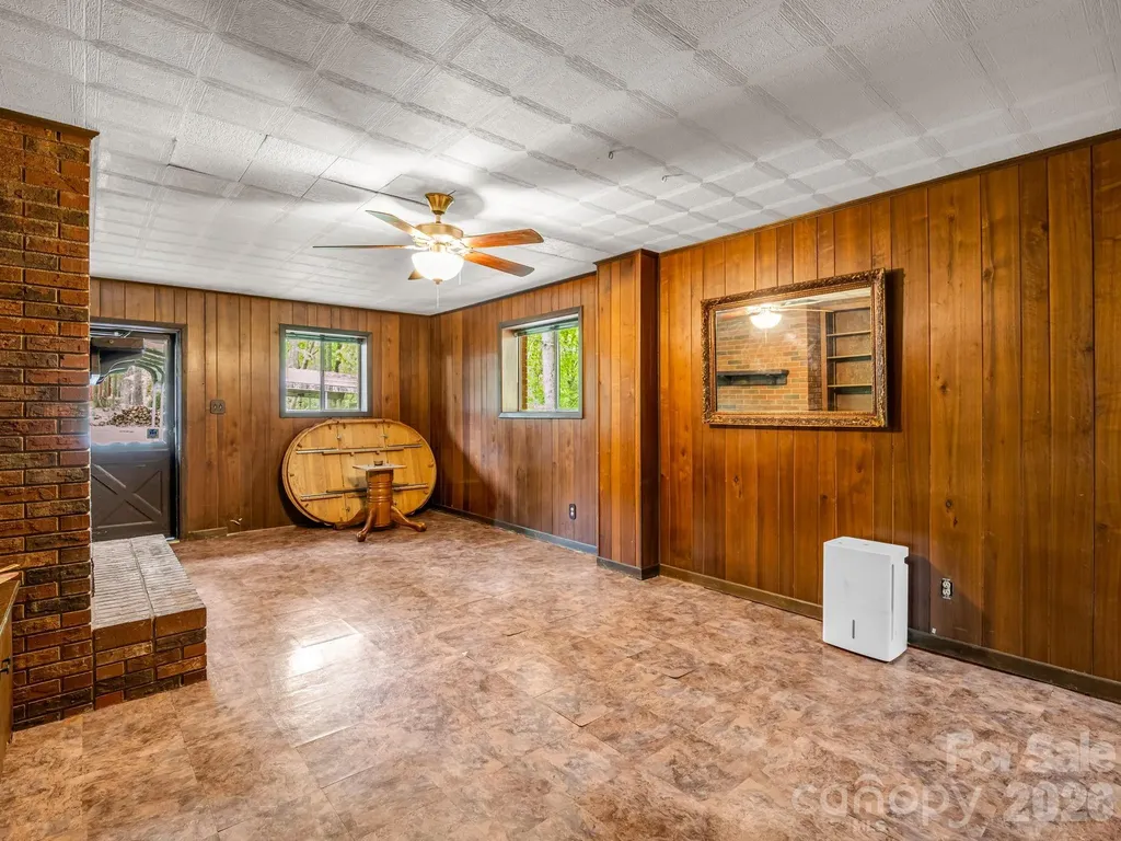 92 Greenwood Acres Drive Mills River NC 28759