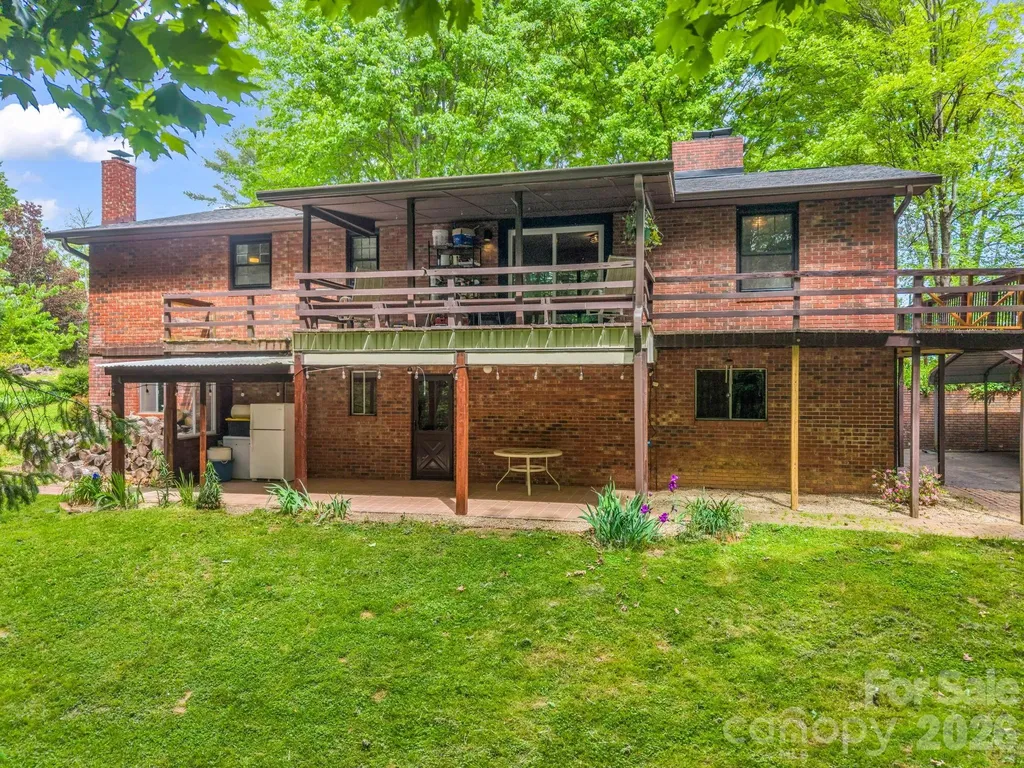 92 Greenwood Acres Drive Mills River NC 28759